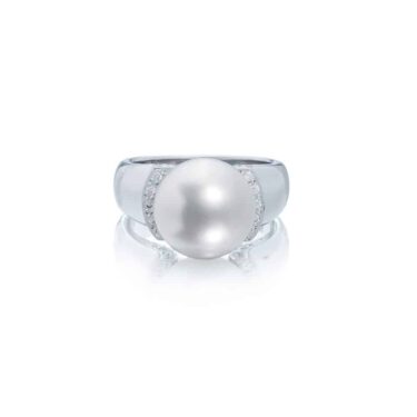 18ct White Gold Pearl Ring